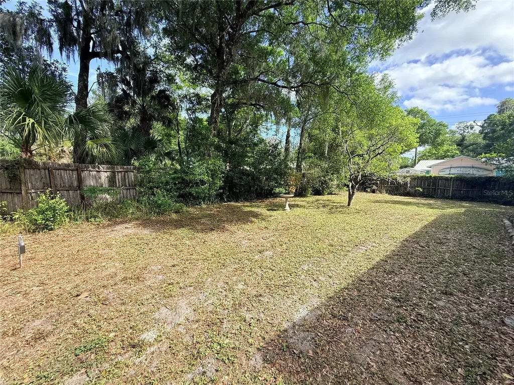 303 N Boundary Avenue Deland FL 32720