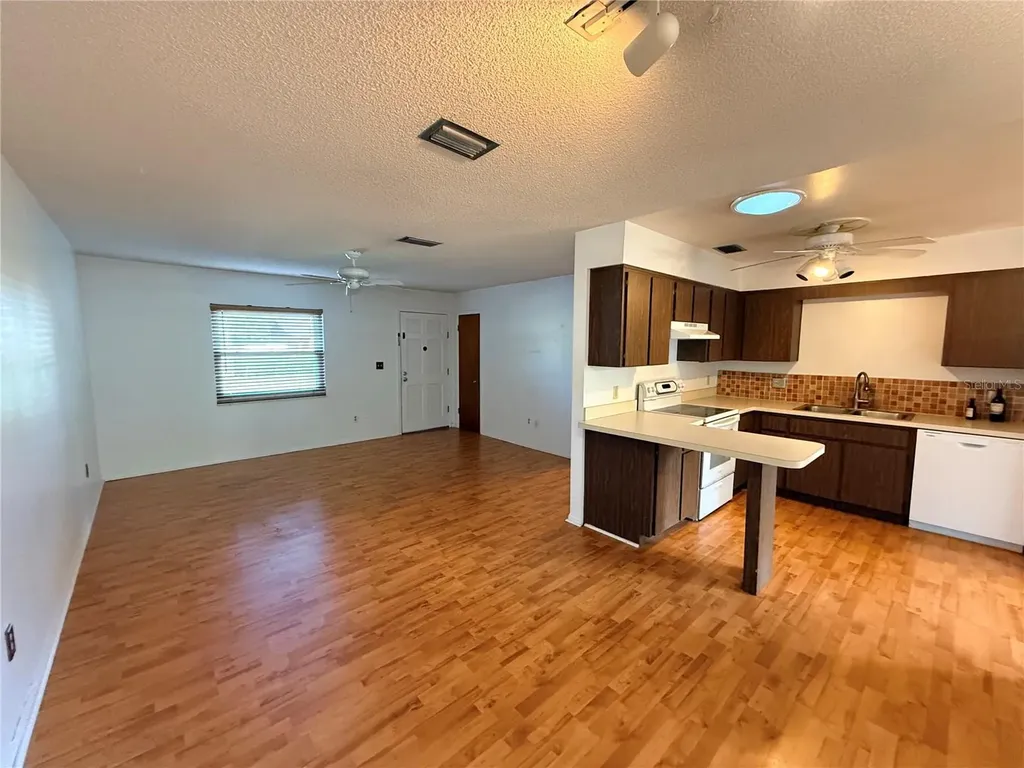 303 N Boundary Avenue Deland FL 32720