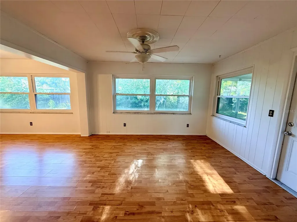 303 N Boundary Avenue Deland FL 32720