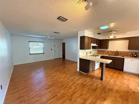 303 N Boundary Avenue Deland FL 32720