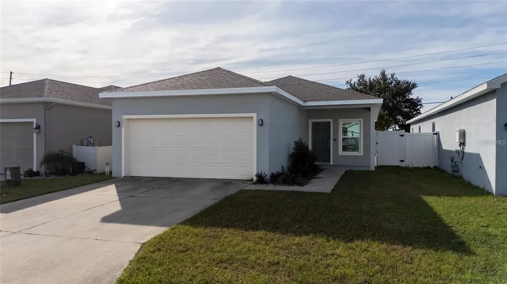 2893 Whispering Trails Drive Winter Haven FL 33884