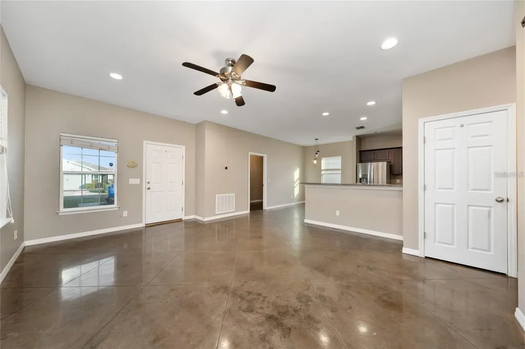 2893 Whispering Trails Drive Winter Haven FL 33884