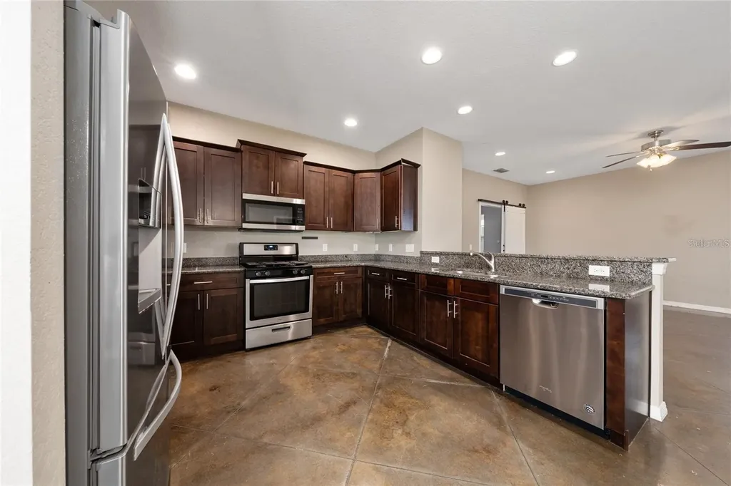 2893 Whispering Trails Drive Winter Haven FL 33884
