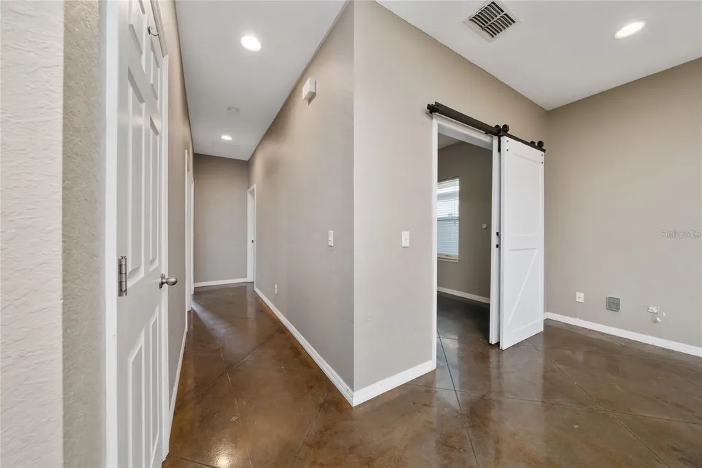 2893 Whispering Trails Drive Winter Haven FL 33884
