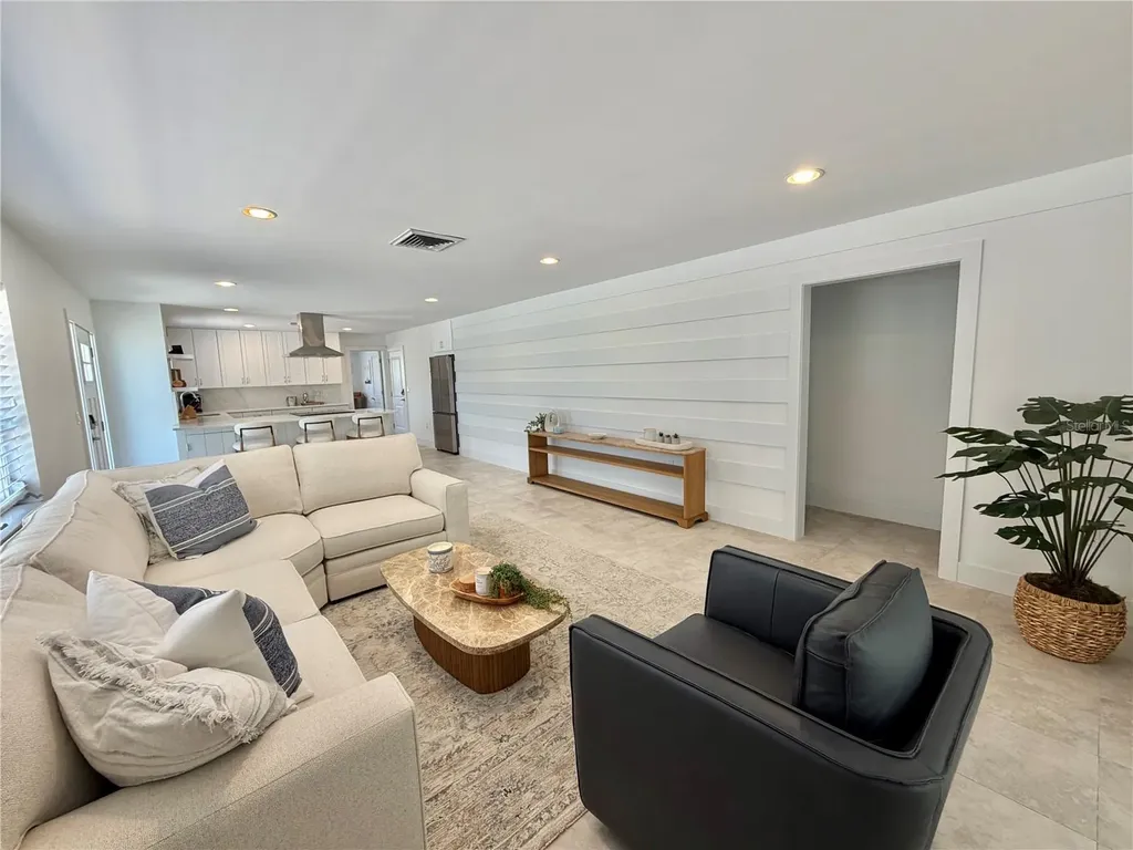 3528 Casablanca Avenue St Pete Beach FL 33706