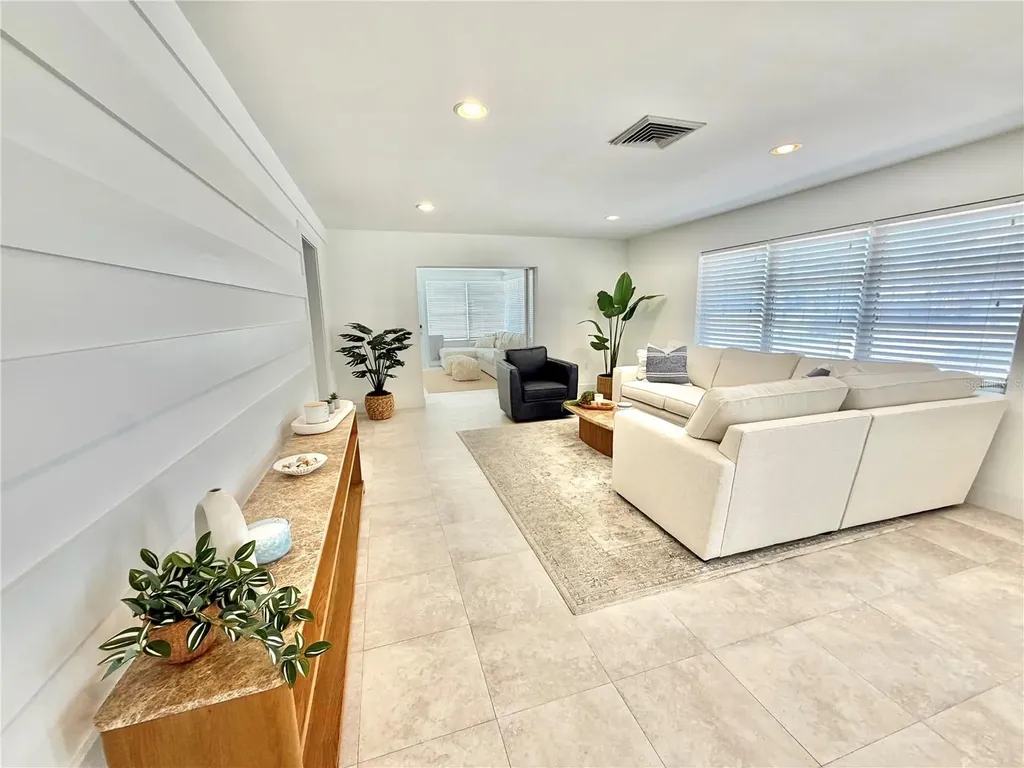 3528 Casablanca Avenue St Pete Beach FL 33706