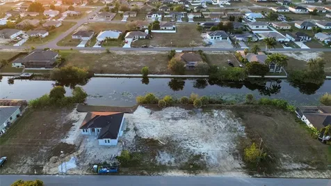 1314 NE 6th Avenue Cape Coral FL 33909