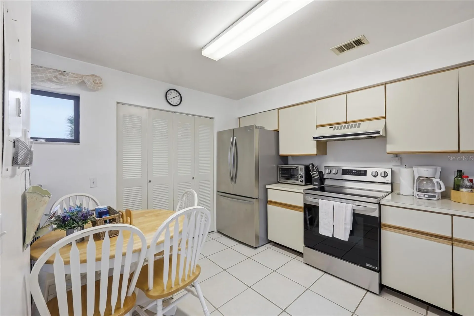 2915 Clubview Drive Orlando FL 32822