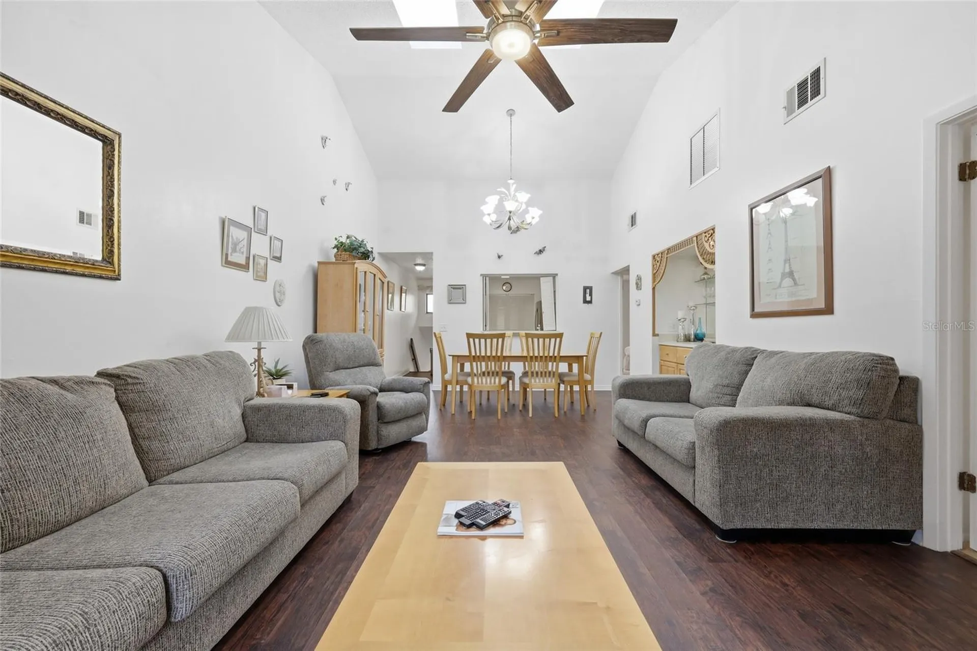 2915 Clubview Drive Orlando FL 32822