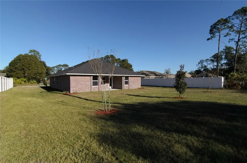 33 Farnell Lane Palm Coast FL 32137