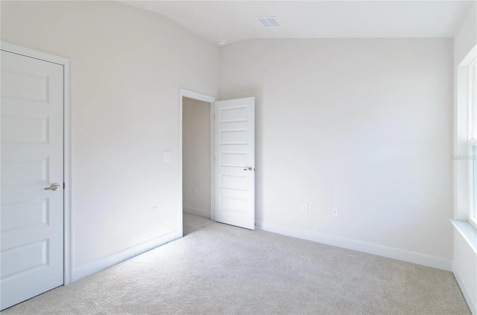 33 Farnell Lane Palm Coast FL 32137