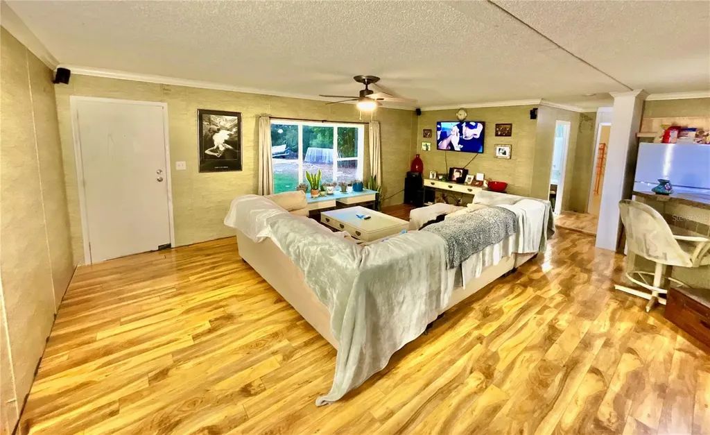1837 State Road 20 Hawthorne FL 32640