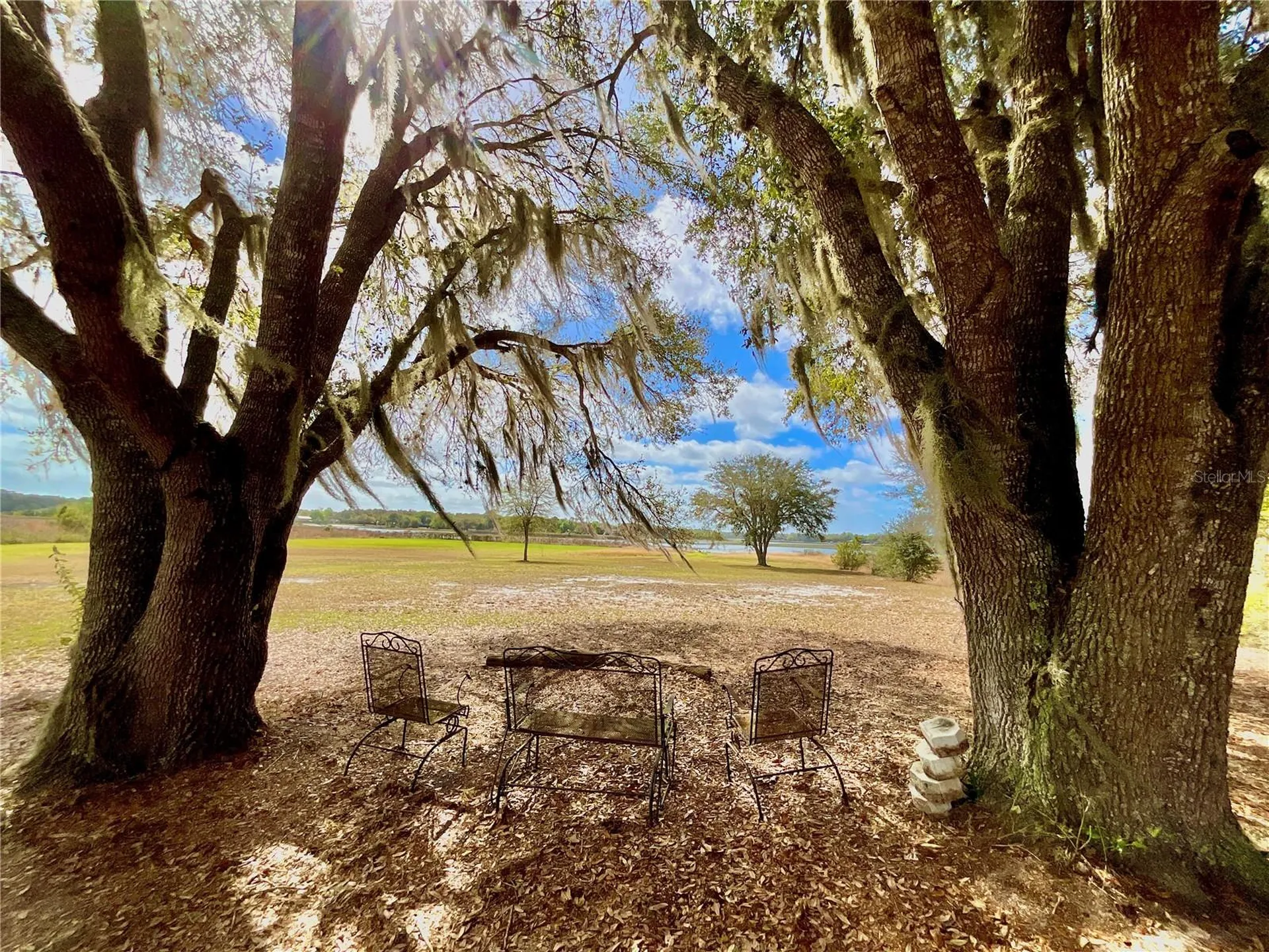 1837 State Road 20 Hawthorne FL 32640