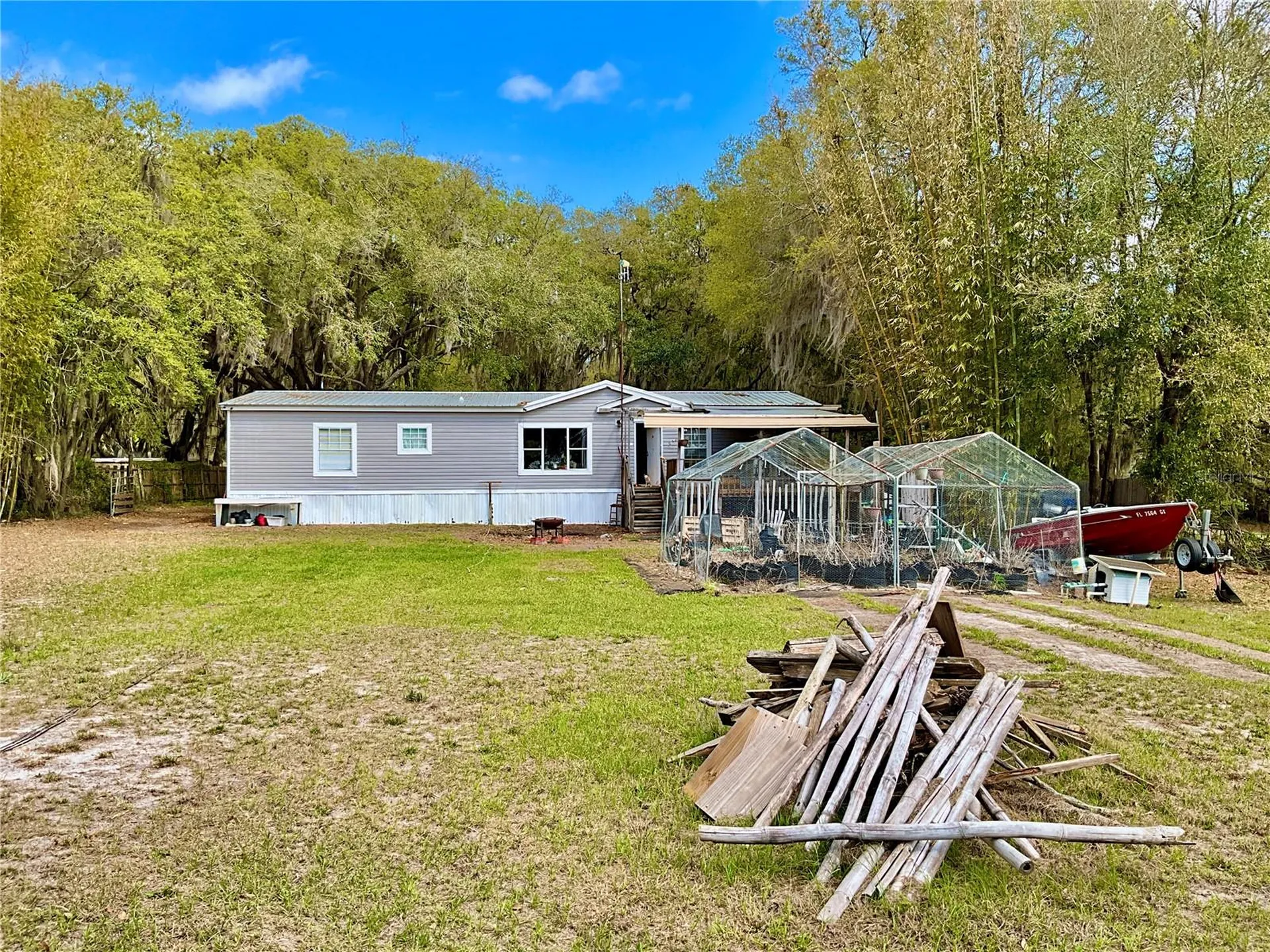 1837 State Road 20 Hawthorne FL 32640