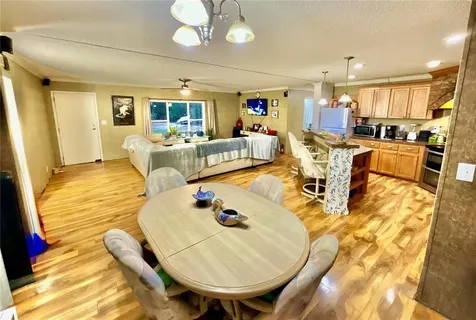 1837 State Road 20 Hawthorne FL 32640