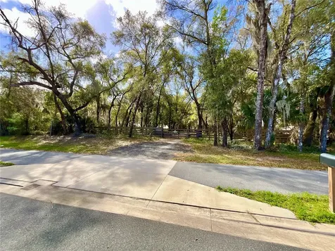 1837 State Road 20 Hawthorne FL 32640