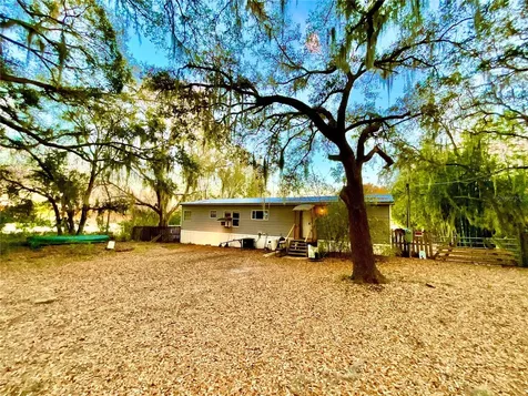 1837 State Road 20 Hawthorne FL 32640