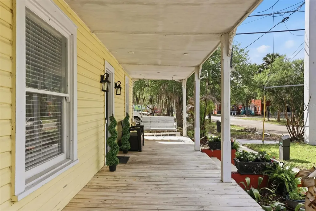209 E 5th Street Sanford FL 32771