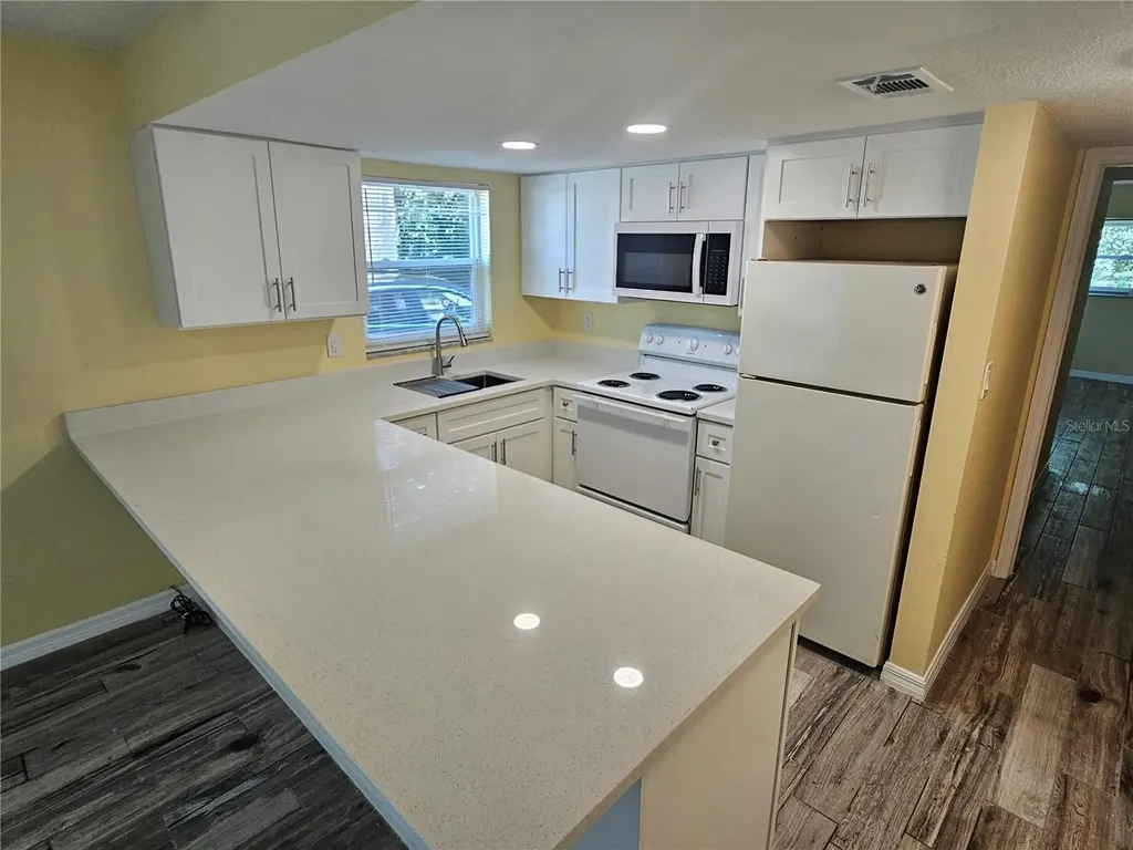 2045 Alpine Road Clearwater FL 33755