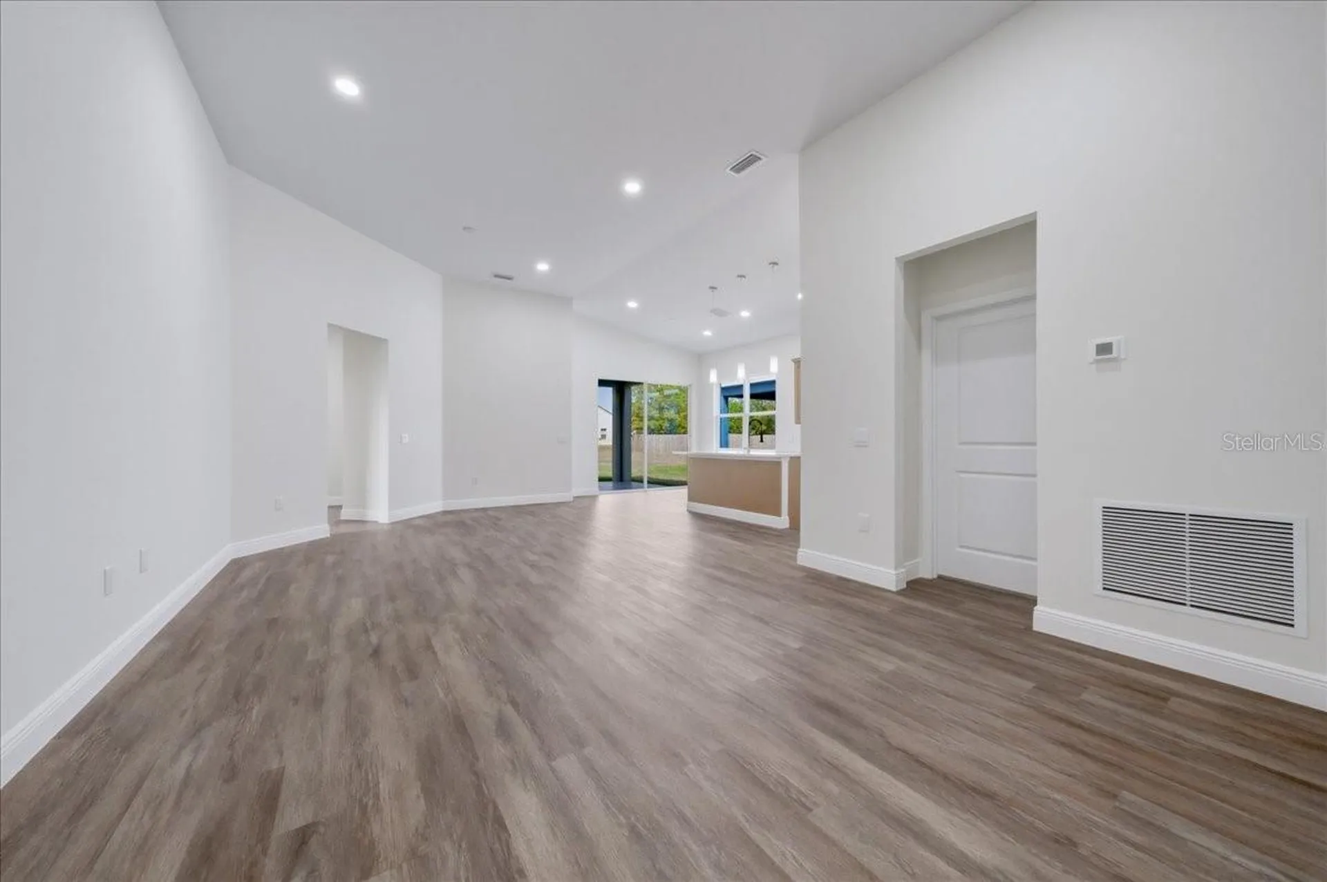 1296 Moselle Avenue Orlando FL 32807