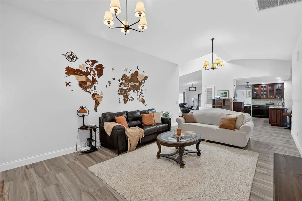 29 SE 10th Avenue Cape Coral FL 33990