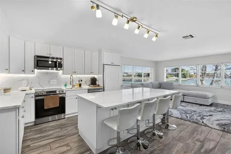 29 SE 10th Avenue Cape Coral FL 33990