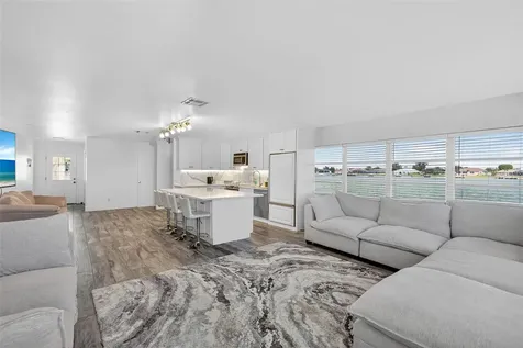 29 SE 10th Avenue Cape Coral FL 33990