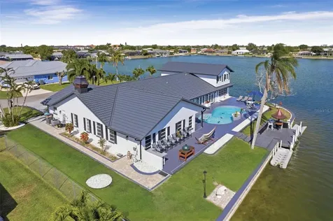 29 SE 10th Avenue Cape Coral FL 33990