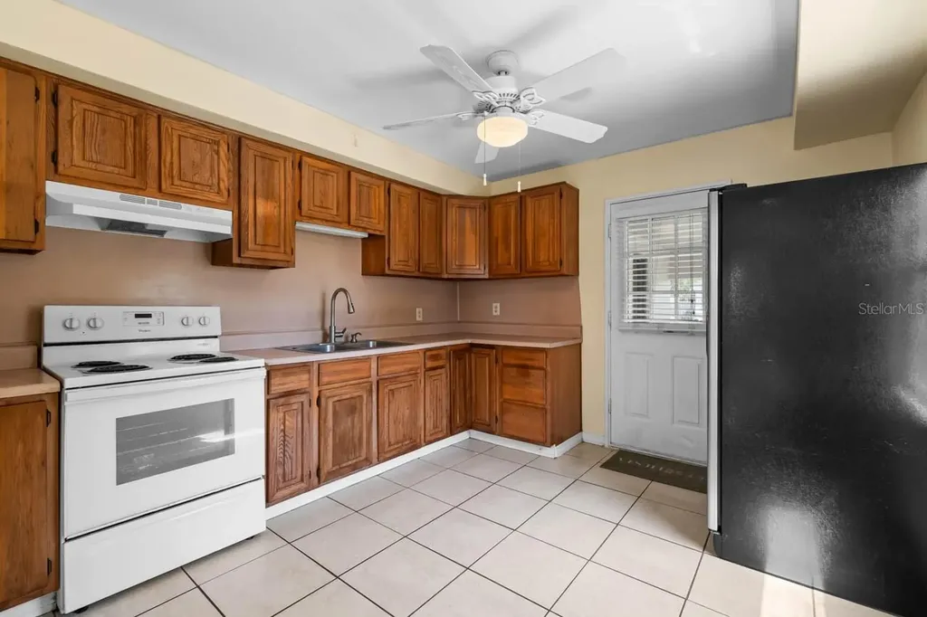 301 5th Avenue NW Ruskin FL 33570