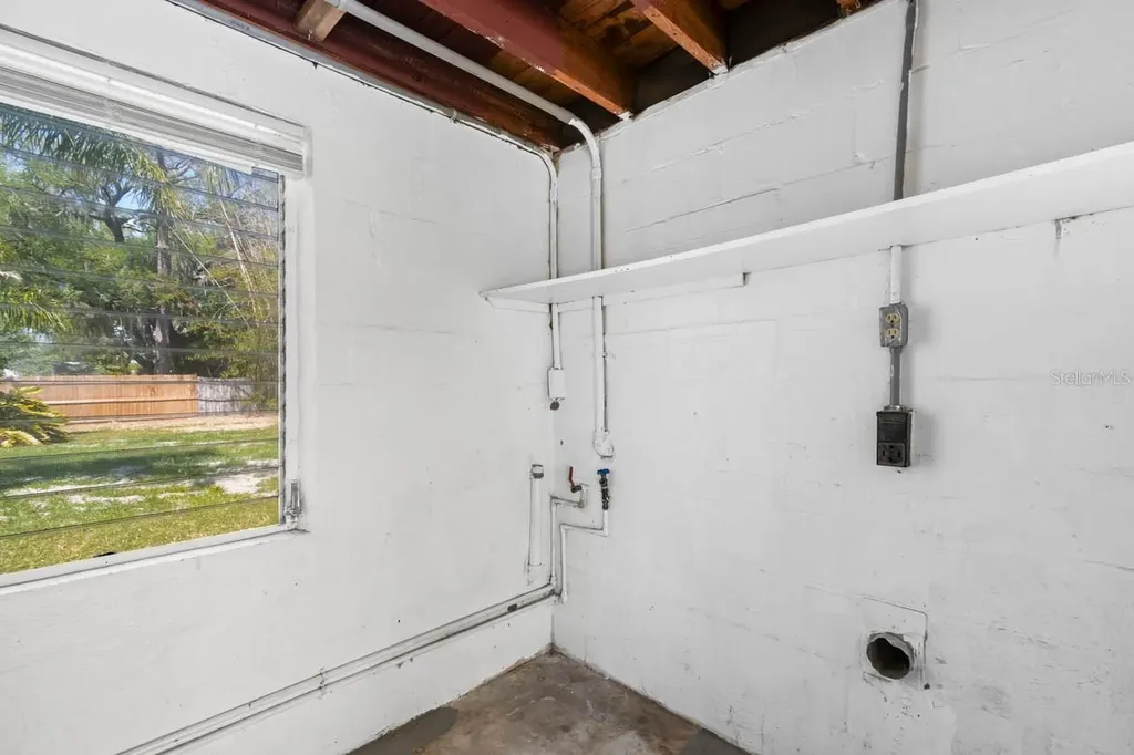 301 5th Avenue NW Ruskin FL 33570