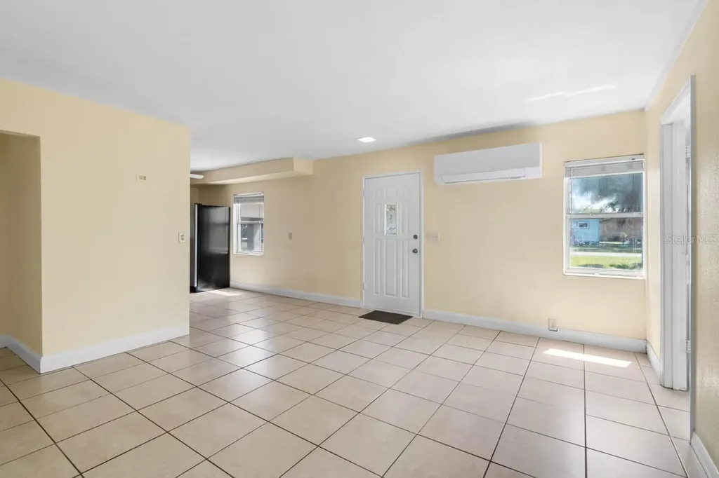 301 5th Avenue NW Ruskin FL 33570