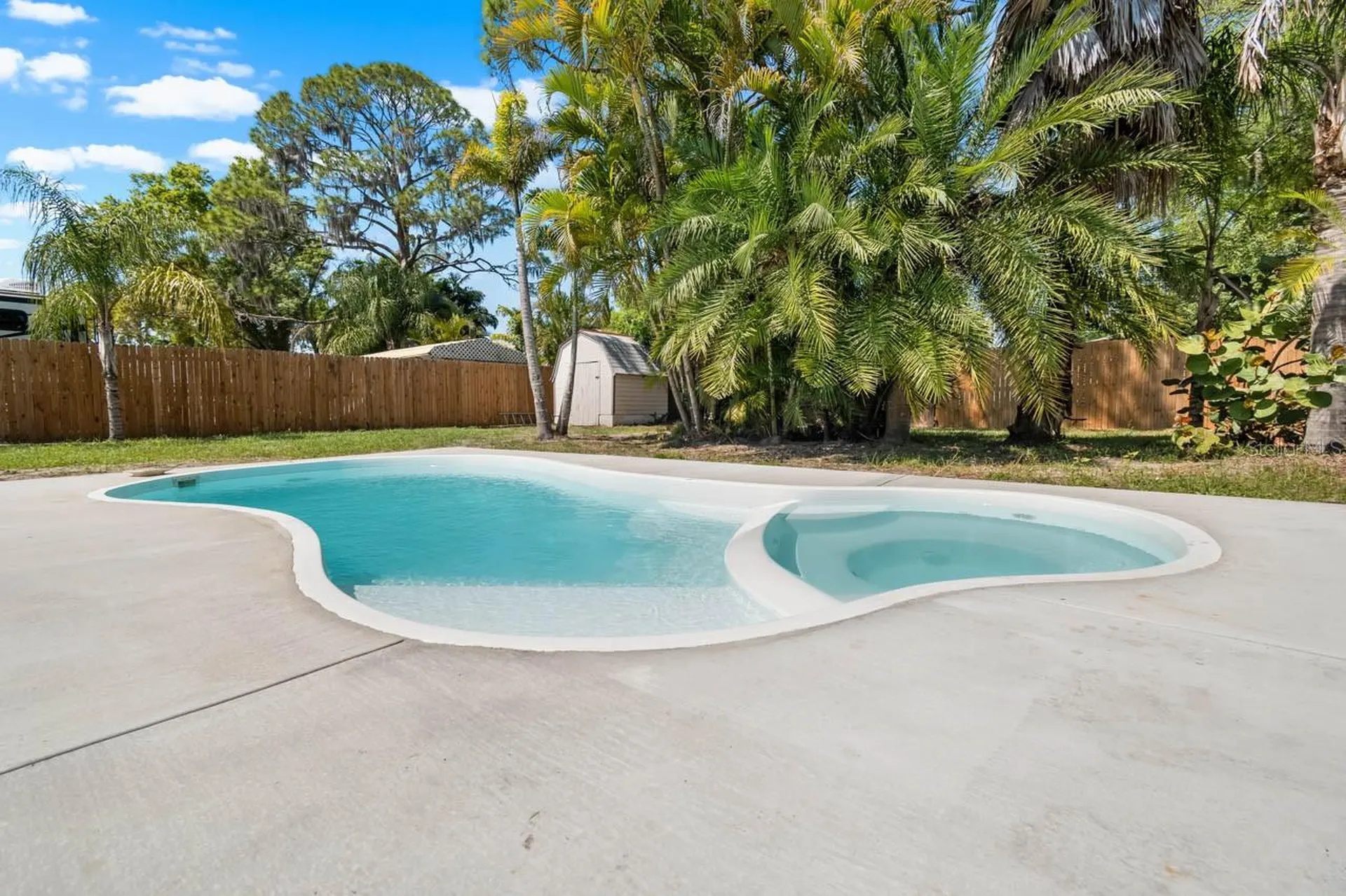 301 5th Avenue NW Ruskin FL 33570