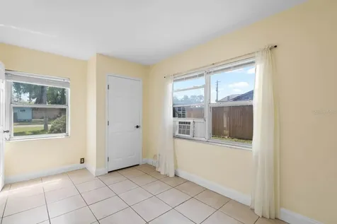 301 5th Avenue NW Ruskin FL 33570