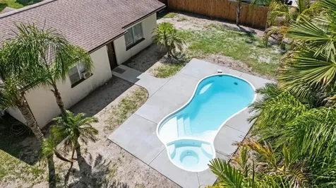 301 5th Avenue NW Ruskin FL 33570