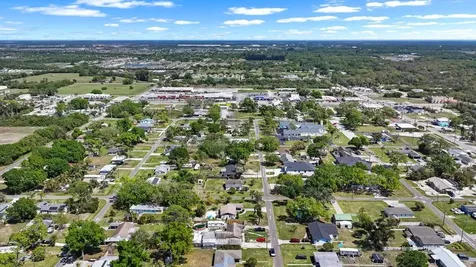 301 5th Avenue NW Ruskin FL 33570