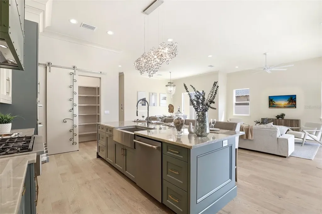 330 W Princeton Street Orlando FL 32804