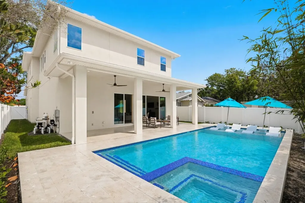 330 W Princeton Street Orlando FL 32804