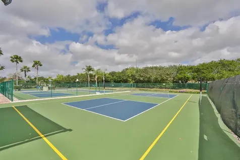 2423 Richmond Greens Court Sun City Center FL 33573