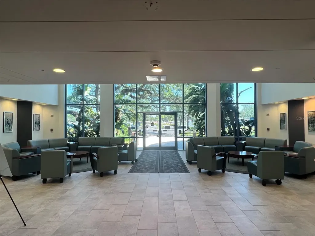 6550 W Hillsborough Avenue Tampa FL 33634