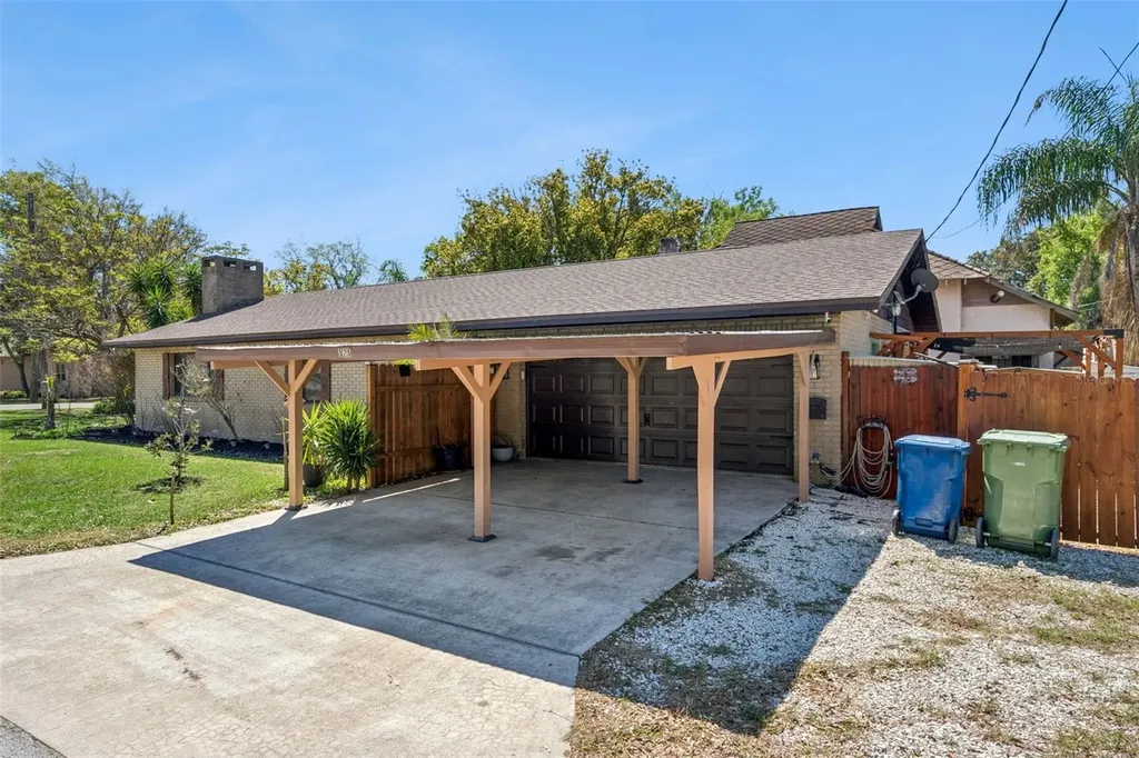 525 7th Street NE Winter Haven FL 33881