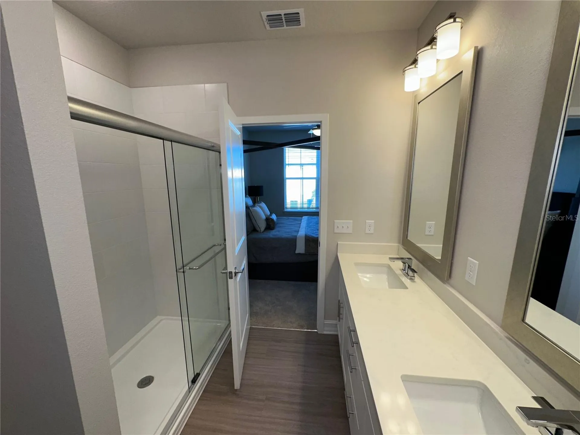 1057 E Caroline Street Tavares FL 32778
