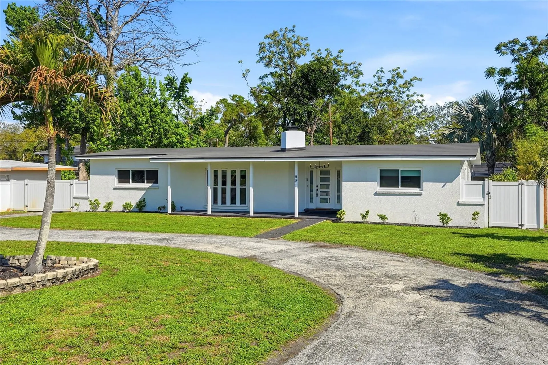 521 51st Avenue S St Petersburg FL 33705