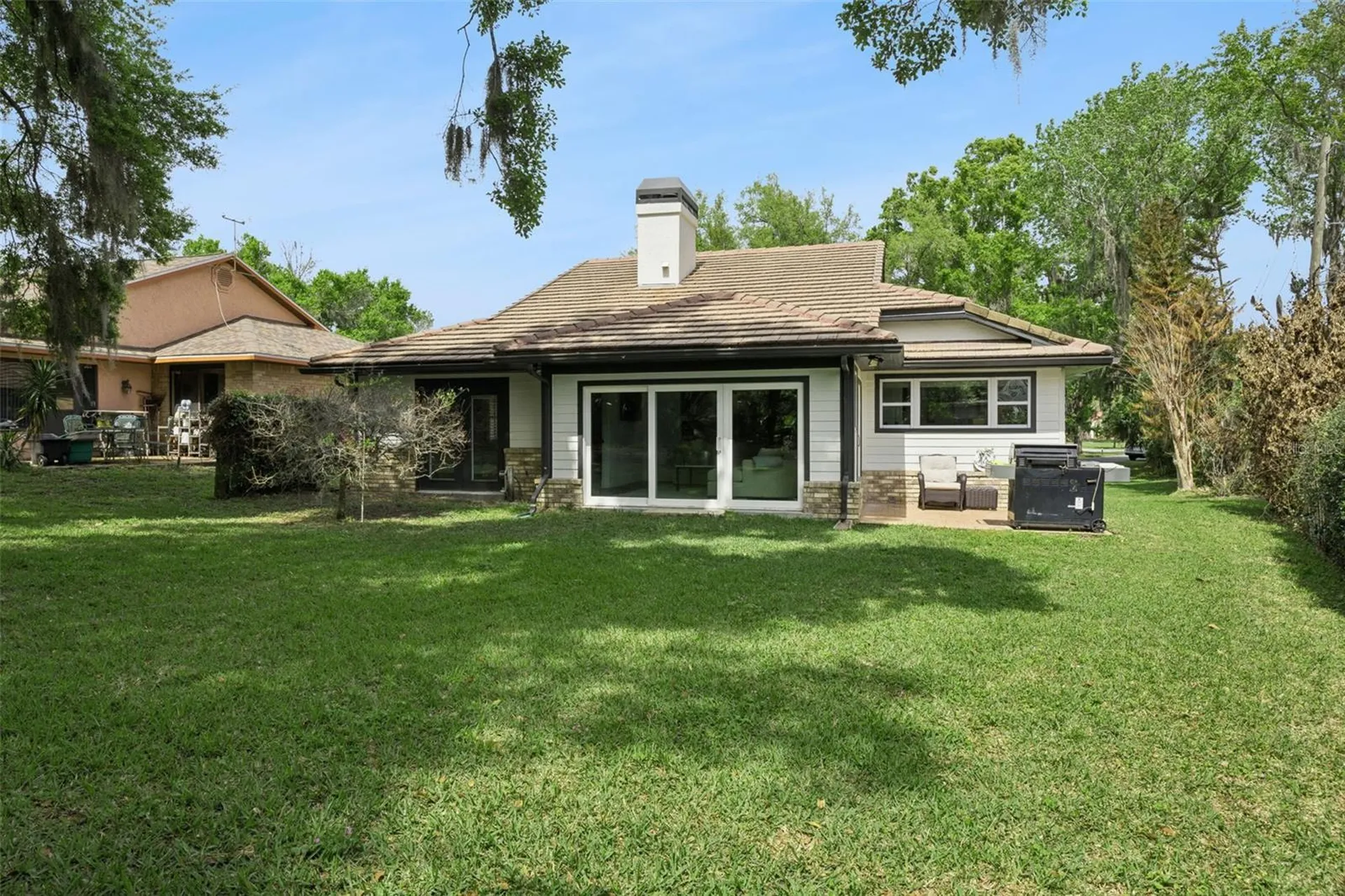 312 Waterwood Drive Yalaha FL 34797
