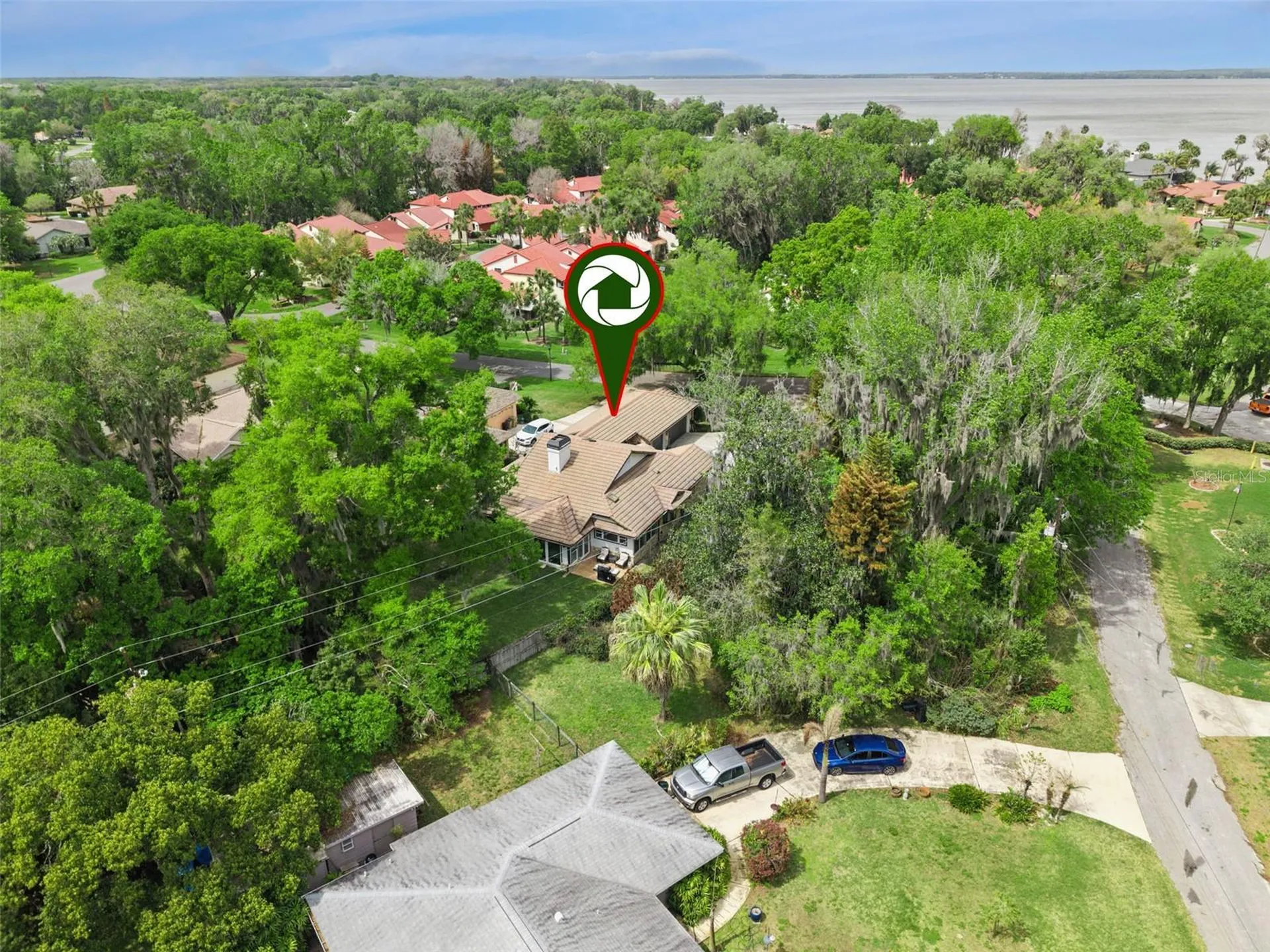 312 Waterwood Drive Yalaha FL 34797