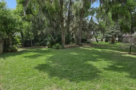 312 Waterwood Drive Yalaha FL 34797