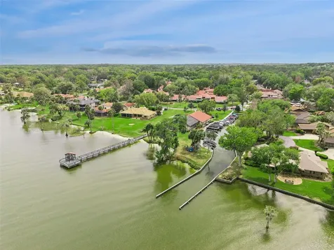 312 Waterwood Drive Yalaha FL 34797