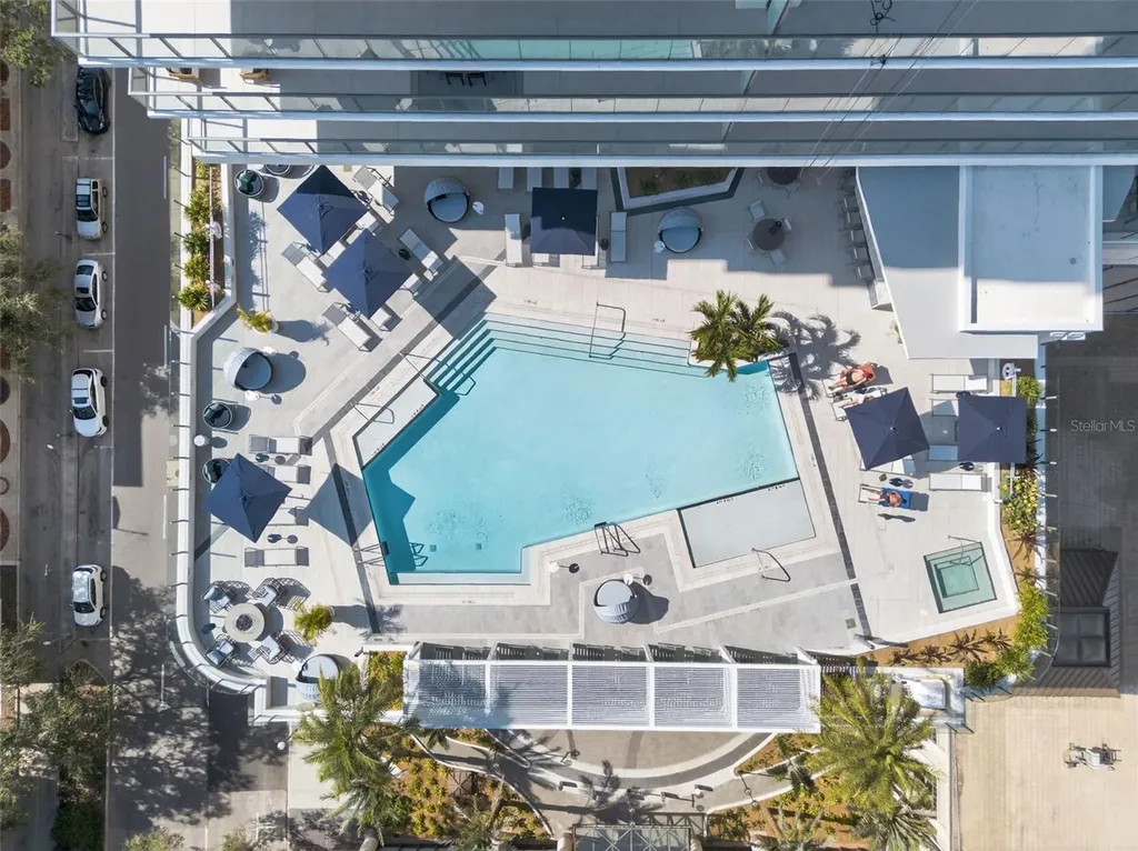 275 1st Avenue S St Petersburg FL 33701