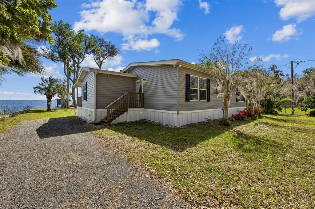 108 Sandra Lane Crescent City FL 32112