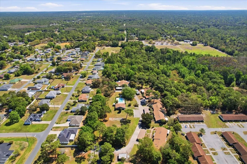8326 W Earl Loop Homosassa FL 34446