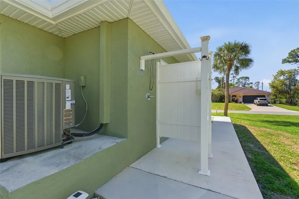 18290 Quadrille Avenue Port Charlotte FL 33948